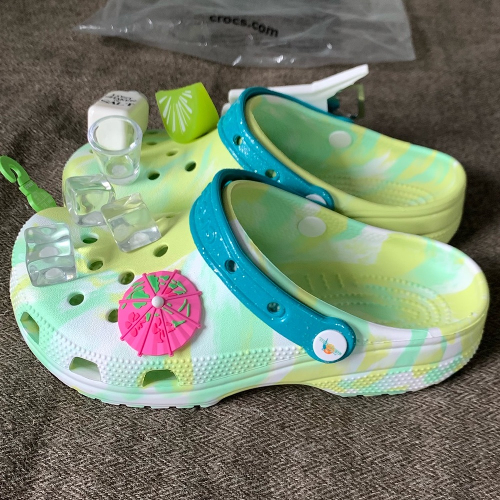 Crocs Margaritaville - Picture 7 of 15